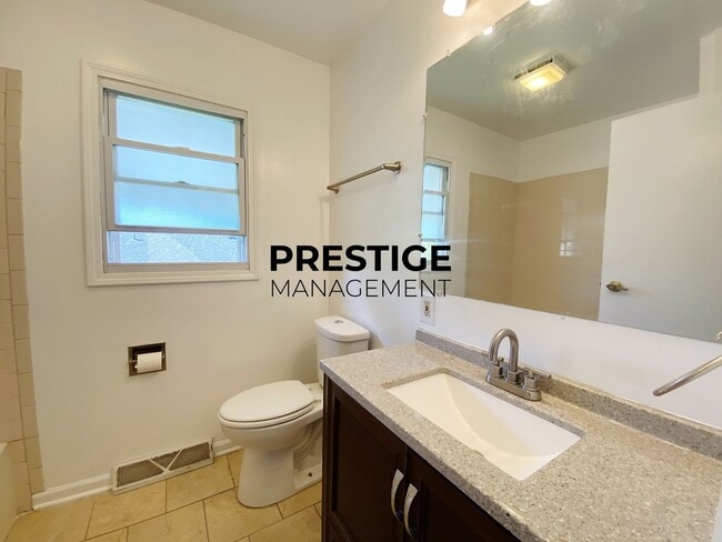 Building Photo - 2 Bedroom Home in Griffith