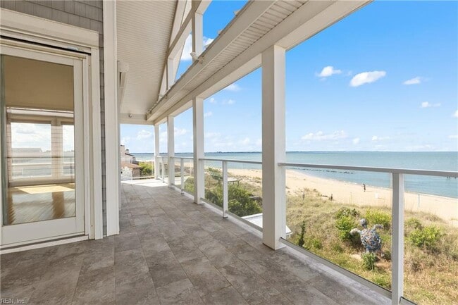 Building Photo - 882 W Ocean View Ave