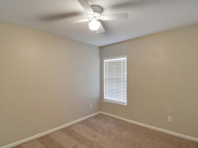 Building Photo - 1360 Keel Ct