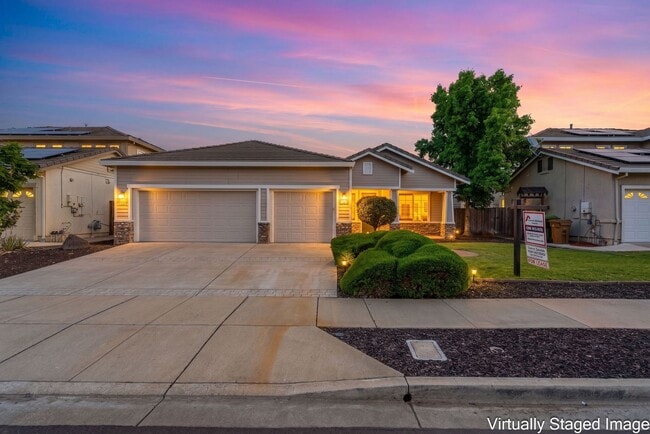 Building Photo - BEAUTIFULLY MAINTAINED SINGLE STORY HOME IN GREAT BRENTWOOD LOCATION!