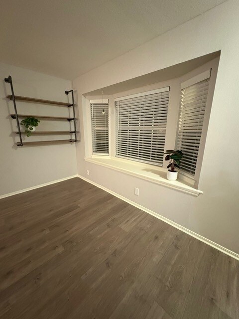 Building Photo - 2515 S Florence Pl