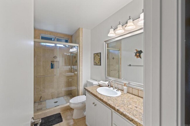 Building Photo - 4866 Park Dr