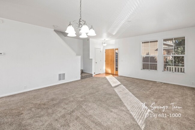 Building Photo - SPACIOUS 3BD/2.5BA TOWNHOME at THE BLUFFS AT SPRING CREEK with A/C **$500 move-in credit with a 1...