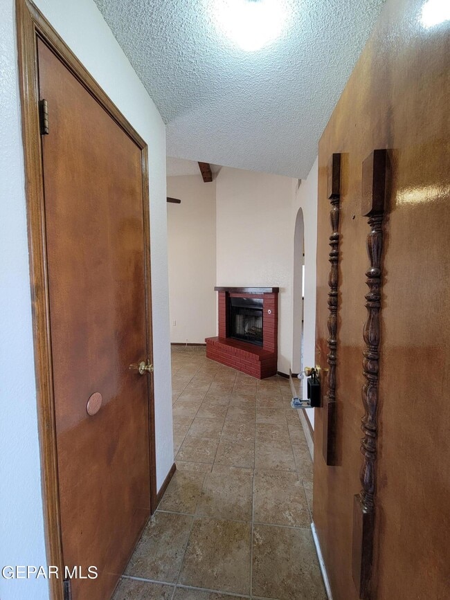 Building Photo - 11340 Lake Nasser Dr