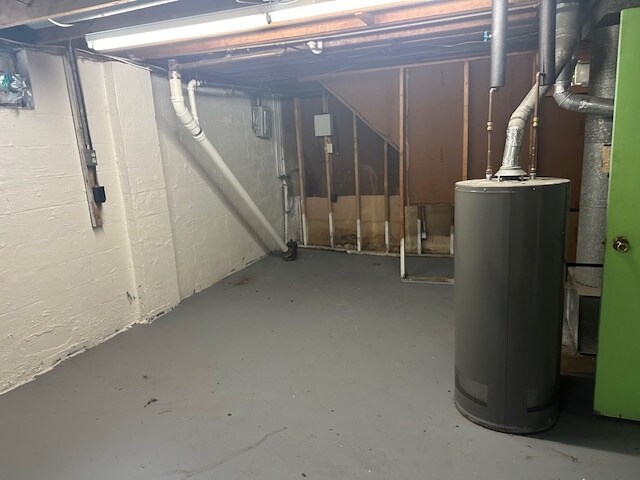 Building Photo - 1867 Alvason Ave