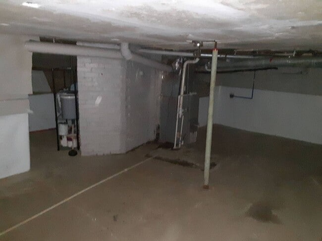 Building Photo - Nice 2BR/1BA house- COMING SOON