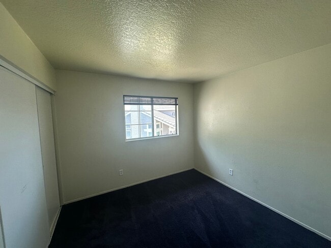 Building Photo - 7049 Arlington Pl
