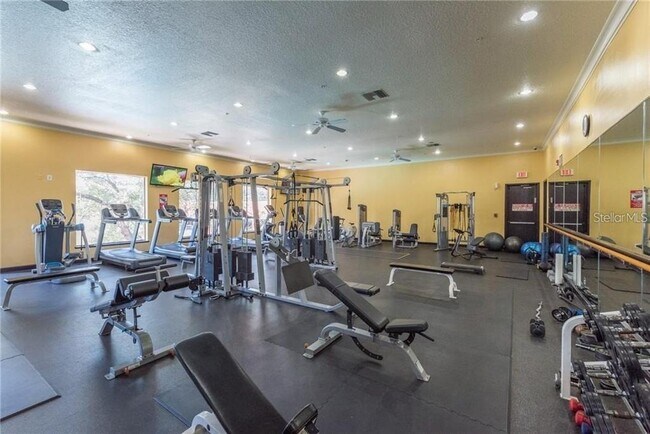 Building Photo - 1910 E Palm Ave