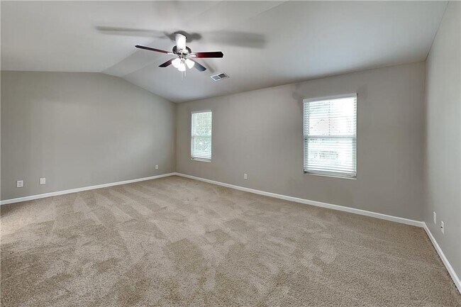 Building Photo - 119 Spring Forrest Ln
