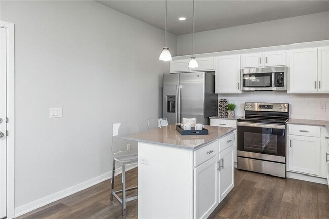 Building Photo - Charming 3 Bedroom Home in Urbandale