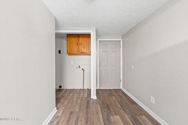 Building Photo - 13636 FL-77