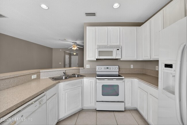 Building Photo - 7152 Stonelion Cir