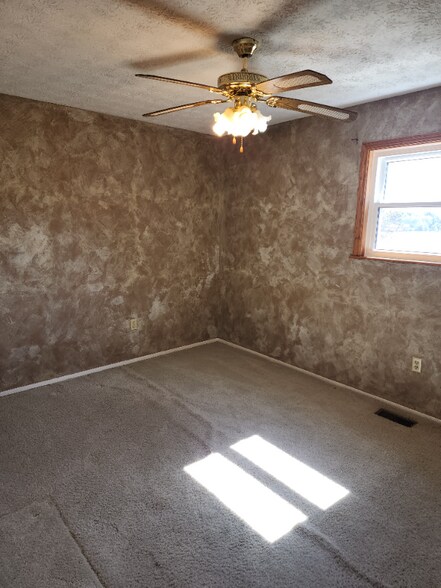 Building Photo - 8346 Ulery Rd