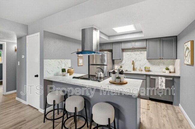 Building Photo - 6120 Westview Way