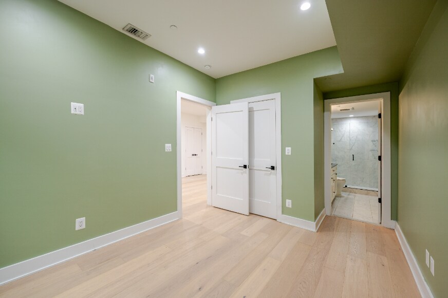 Building Photo - 1658 K St NE