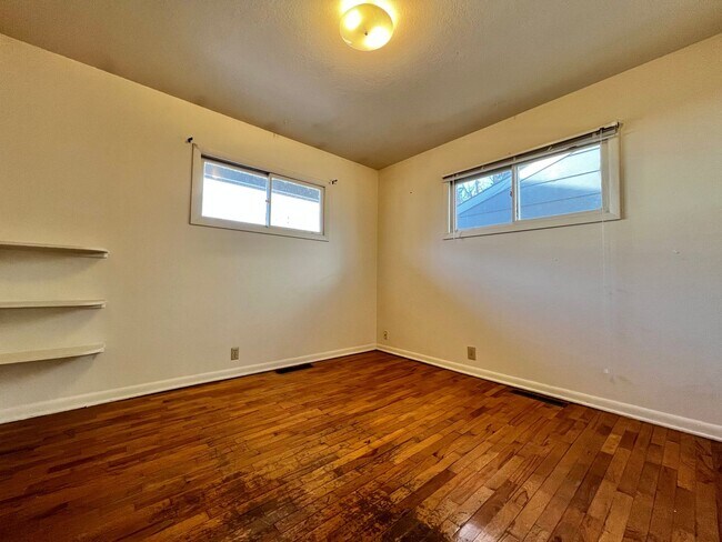 Building Photo - Ranch-Style 3 Bed, 1.5 Bath Home Near Avery Park in Fort Collins