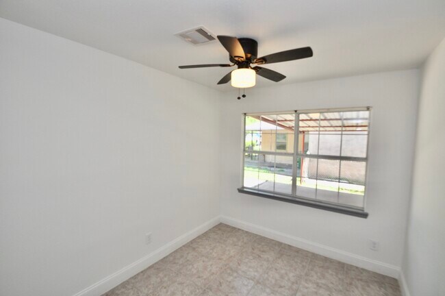 Primary Photo - 10610 Fleming Dr