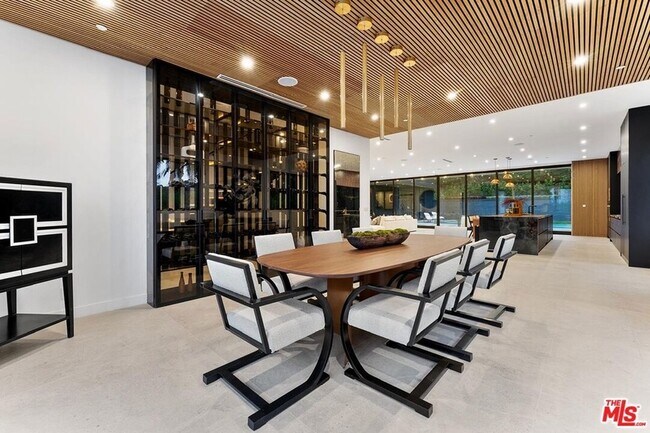 Building Photo - 9031 Alto Cedro Dr