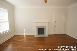 Building Photo - 129 E Ridgewood Ct