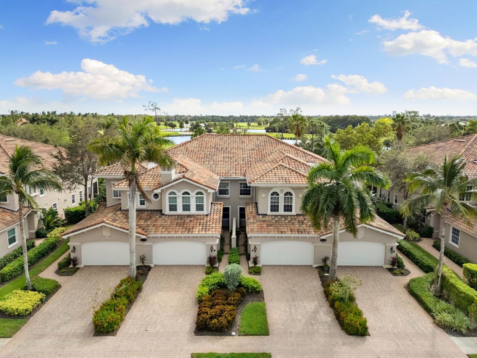 Building Photo - 9007 Cherry Oaks Tr