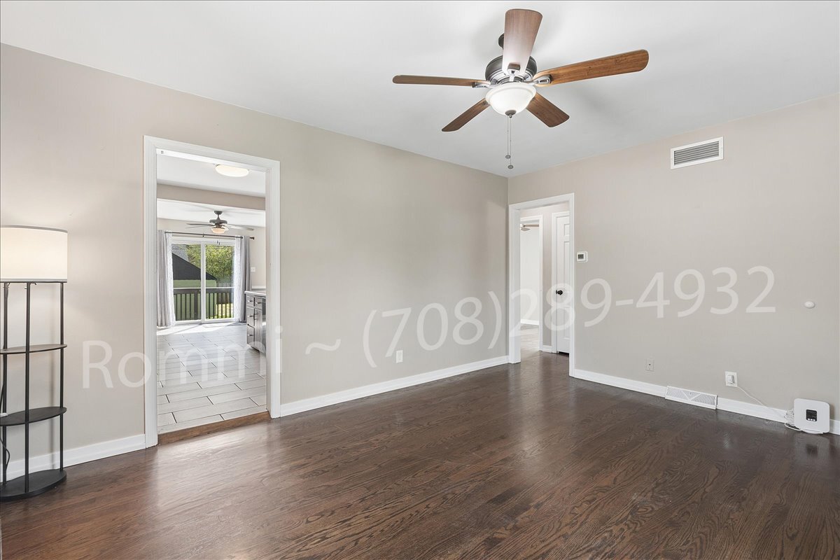 Living Room - 6717 Huron Ave