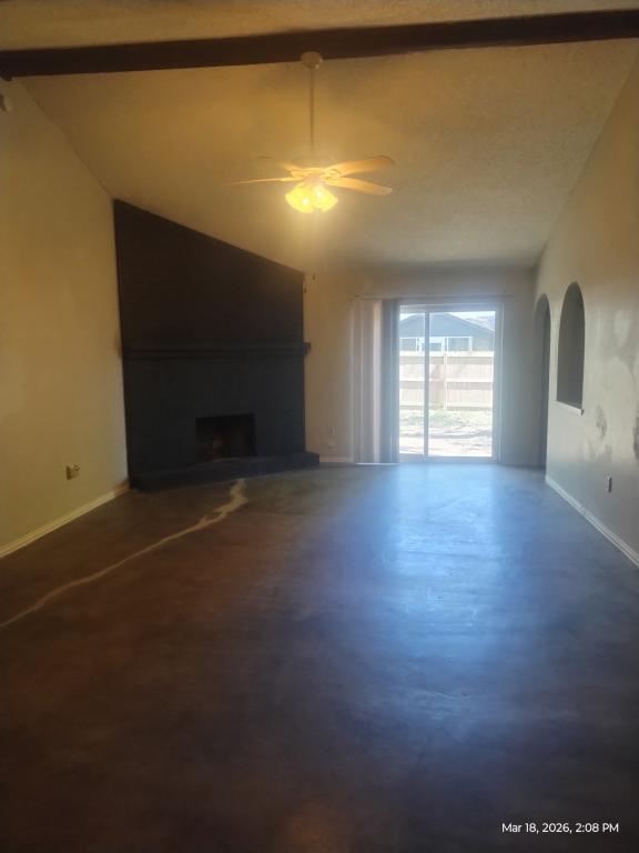 Building Photo - 412 Birdsong Ln