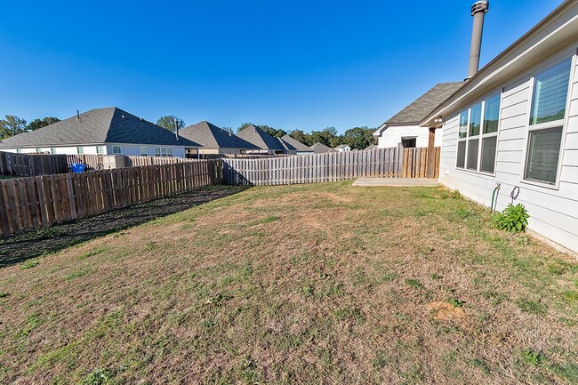 Building Photo - Available June 1, 2025