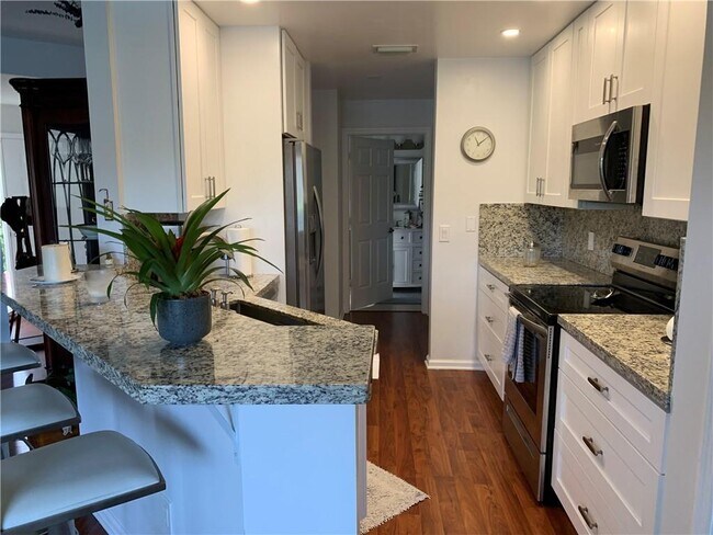 Building Photo - 200 Grand Royale Cir