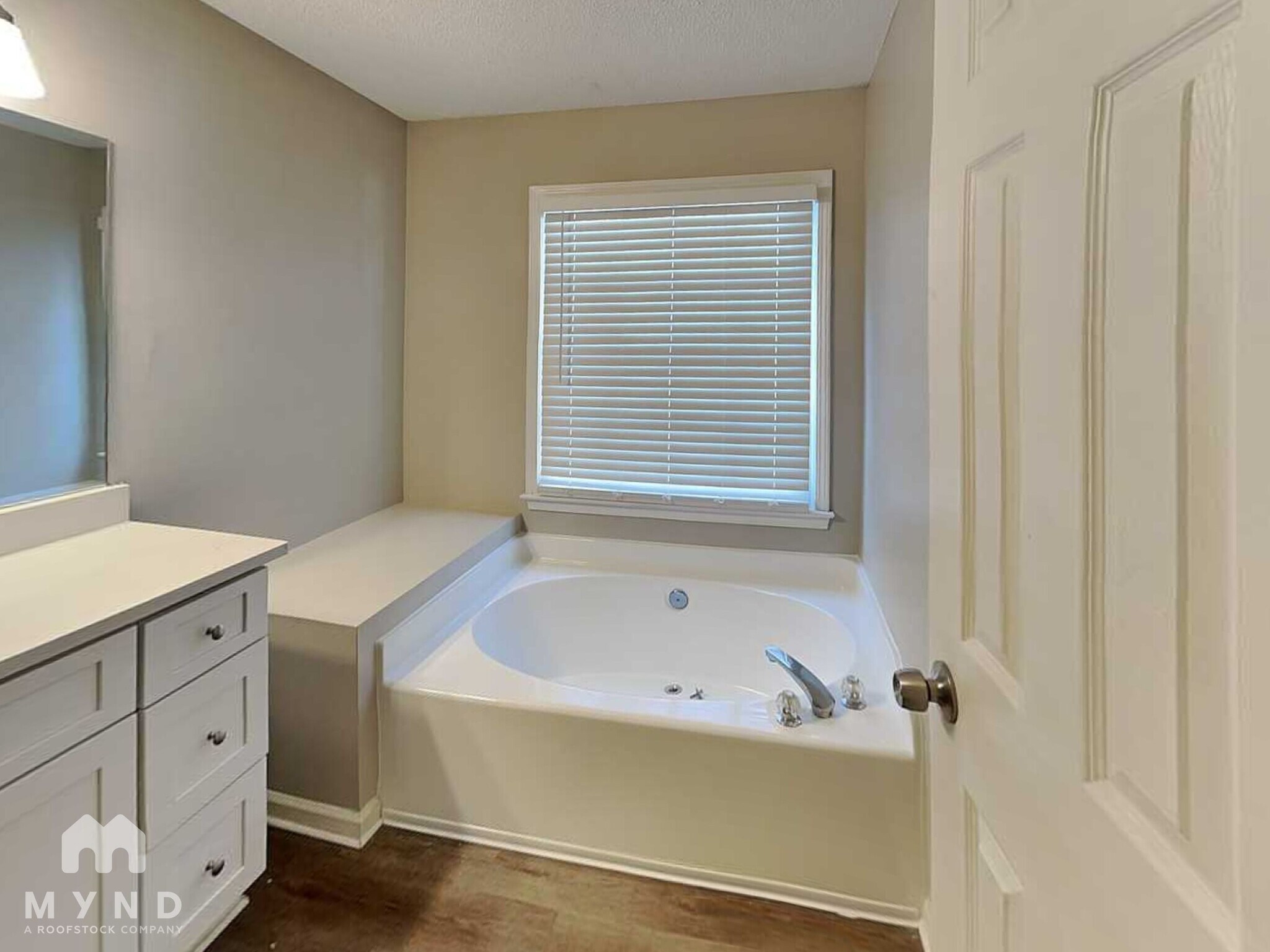 Building Photo - 3610 Spring Leaf Ln