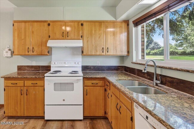 Building Photo - 106 Smithridge Park