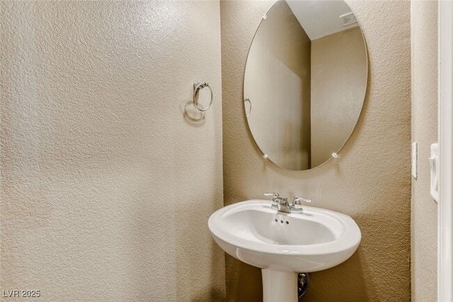 Building Photo - 3171 Brynley Ave