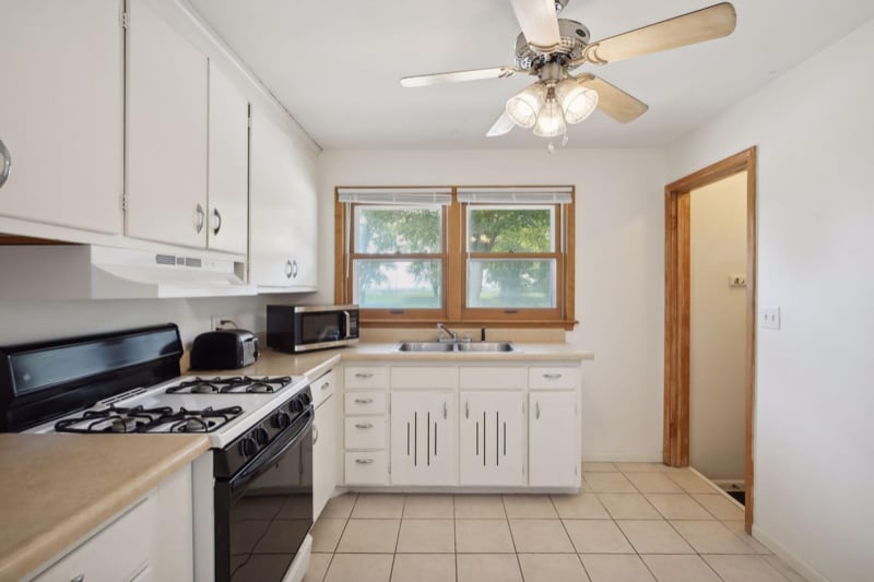 Building Photo - 2104-2106 E 58th St