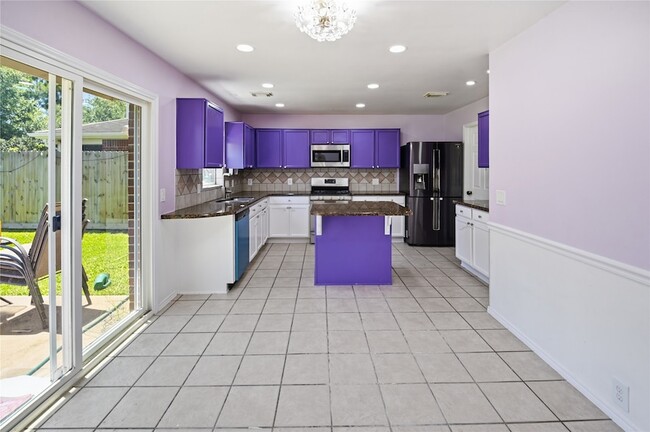 Building Photo - 6811 Brighton Hill Ln