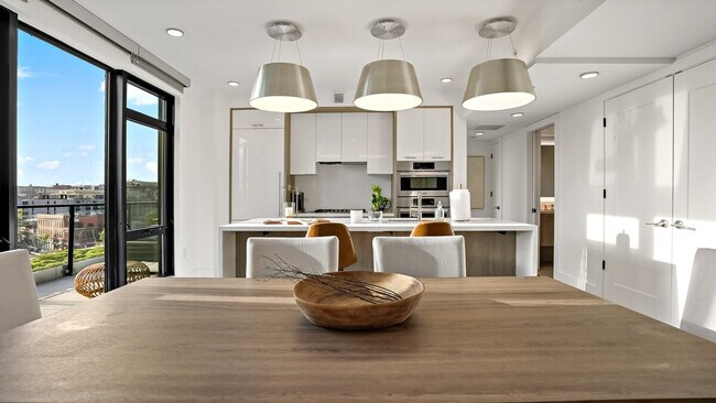 Building Photo - 1722 6th St NW