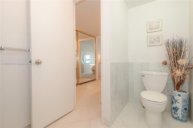 Building Photo - 3550 Galt Ocean Dr