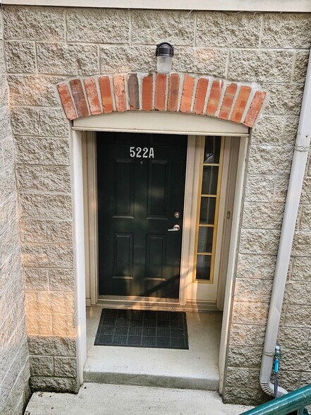 Building Photo - 522 N 5th St