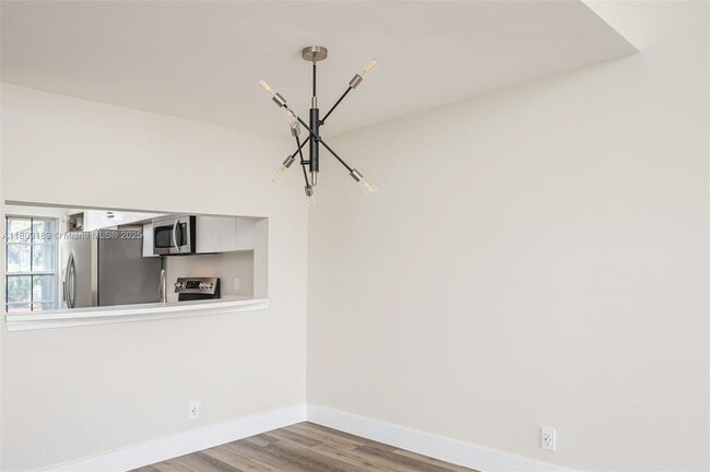 Building Photo - 16795 Hemingway Dr