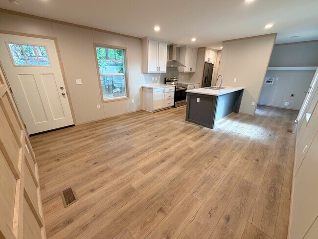Building Photo - 30528 Black Duck Dr