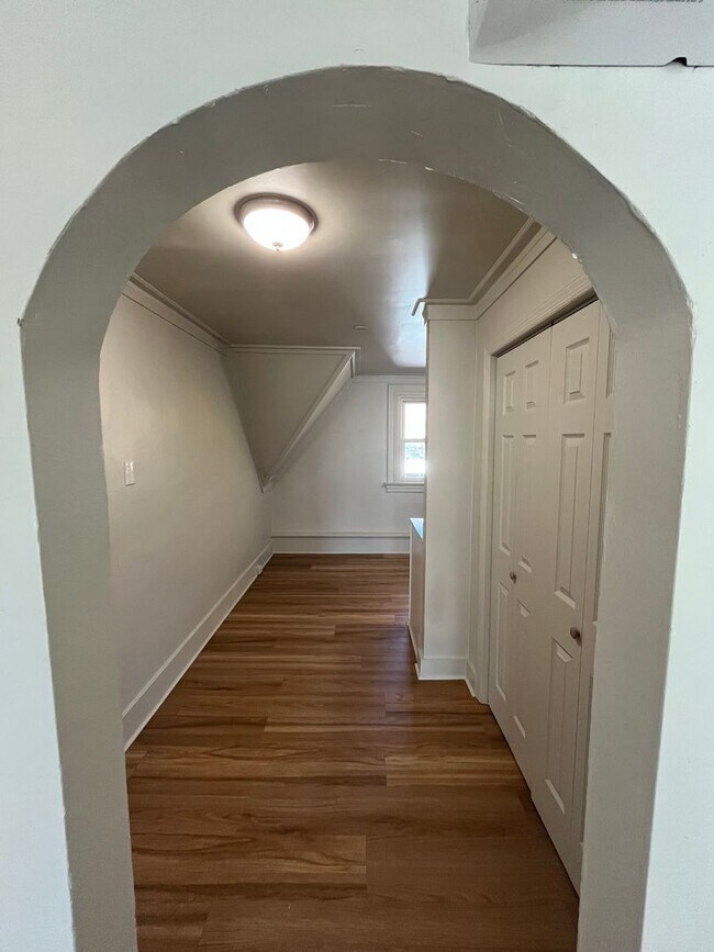 Building Photo - 3700 Brighton Rd