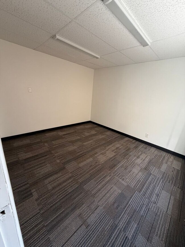 Building Photo - Price Main Street Triplex