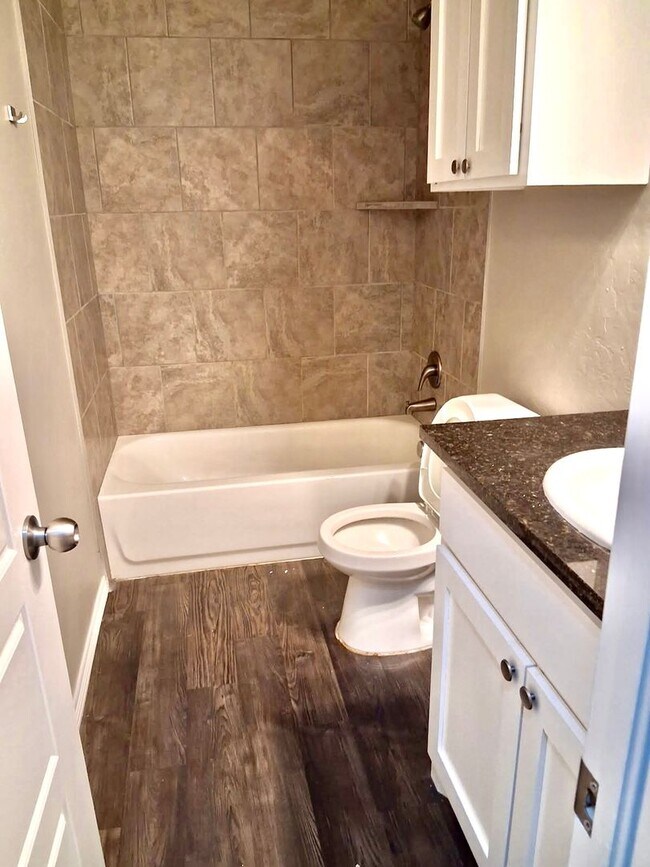Building Photo - Beautiful 4-Bedroom Home in Edmond – Avail...