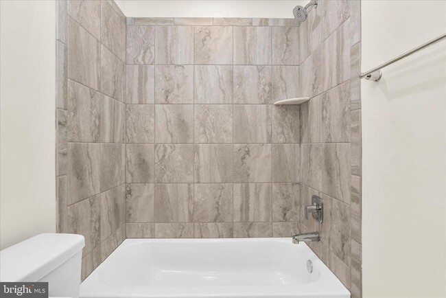 Building Photo - 1110 Thomas Trl