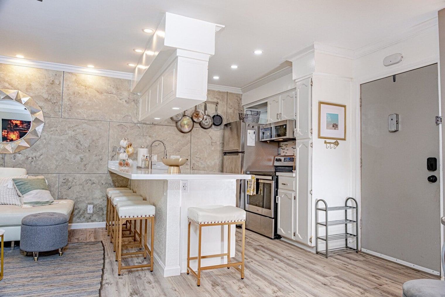 Building Photo - 910 Duncan Ln