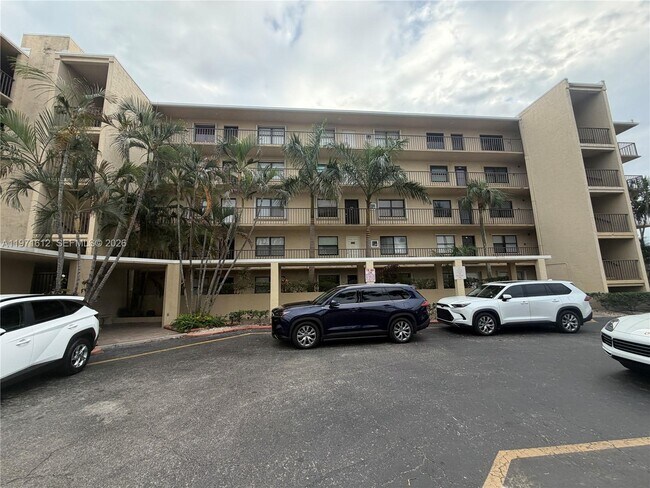 Building Photo - 896 N Federal Hwy