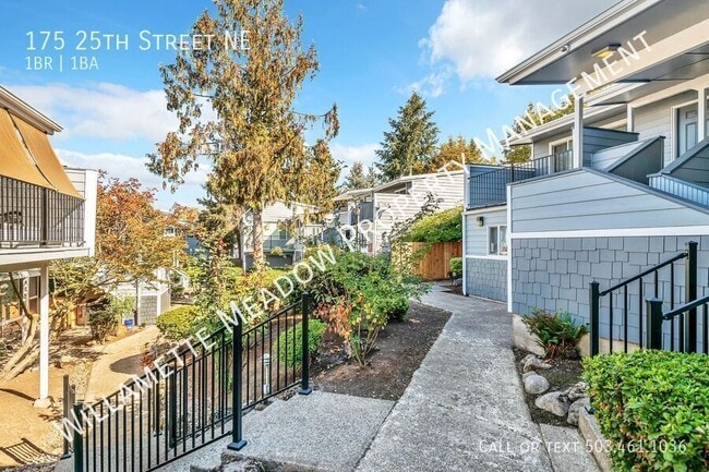 Building Photo - 175 25th St NE