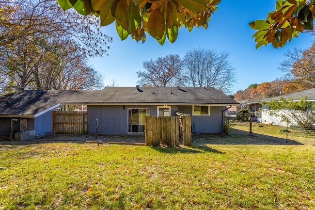Building Photo - 3613 Old Ringgold Rd