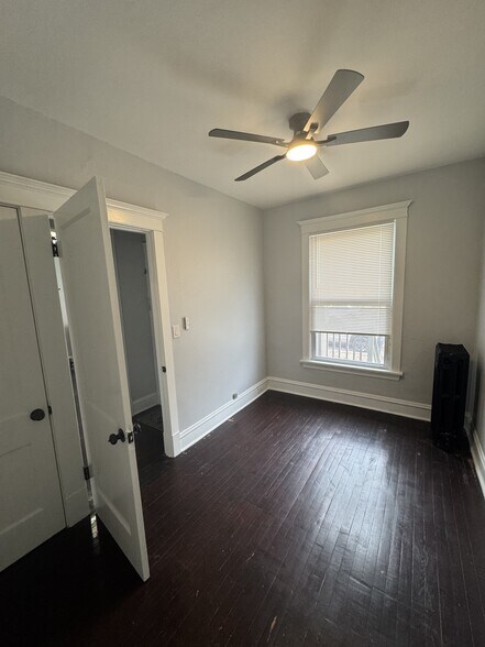 Building Photo - 5351 N Kimball Ave