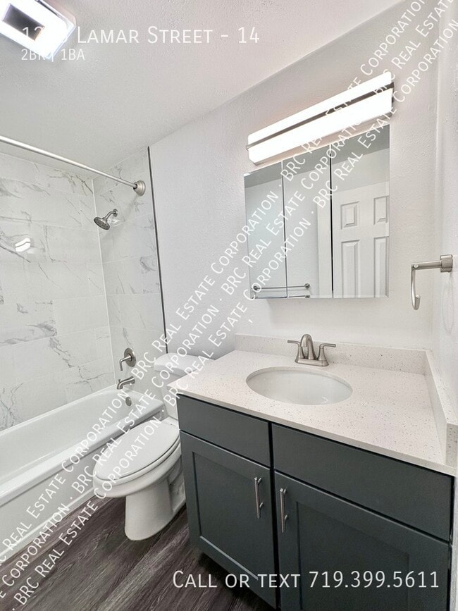 Building Photo - 1203 N Lamar St