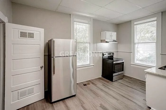 Building Photo - 2911 Beacon Ave