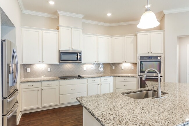 Building Photo - 13292 Avery Park Ln